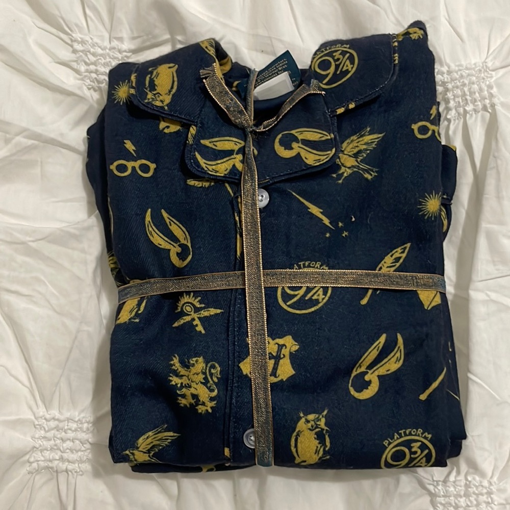Pottery barn kids pjs